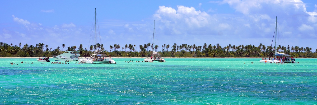 DOMINIKAI KÖZTÁRSASÁG Karibi "partitúra"